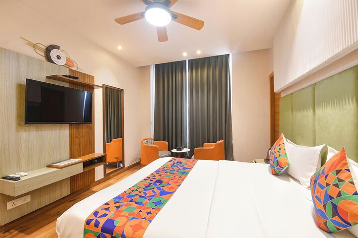Room 21 of 36