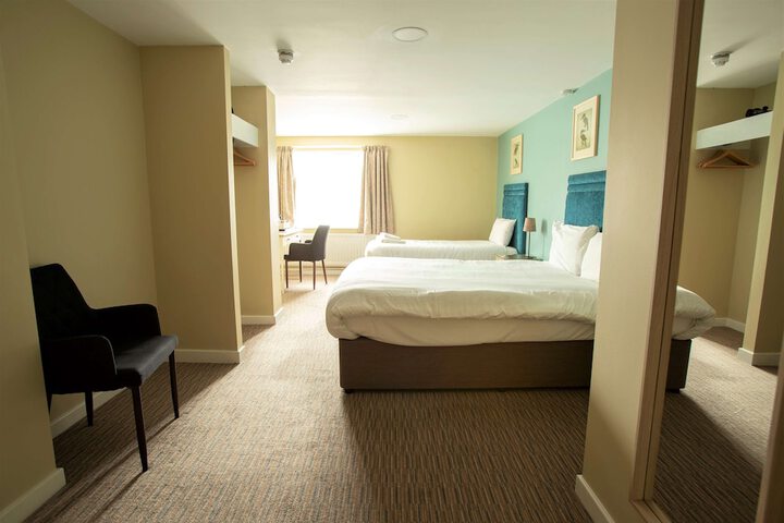 Room 31 of 80