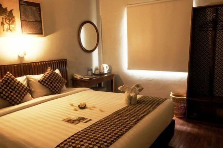 Room 3 of 30