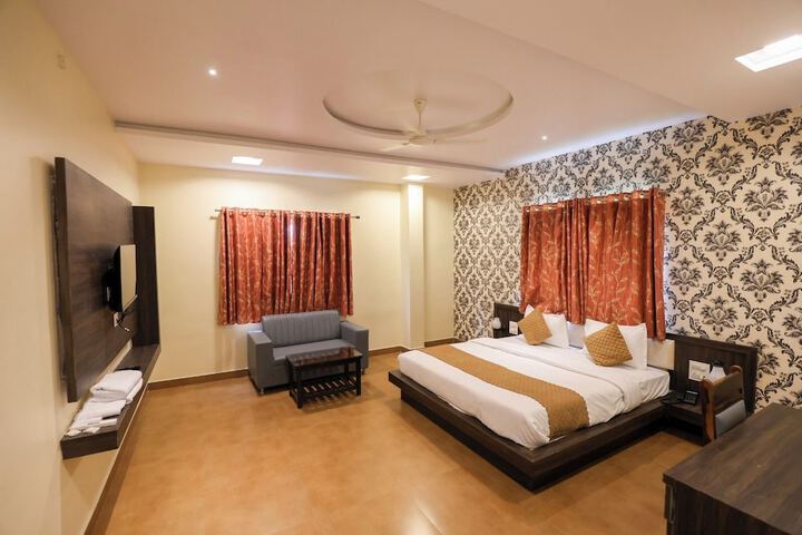 Room 14 of 64