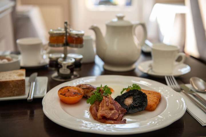 Breakfast/Coffee Service 34 of 49