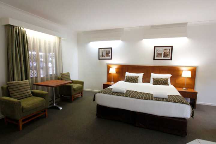 Room 6 of 38