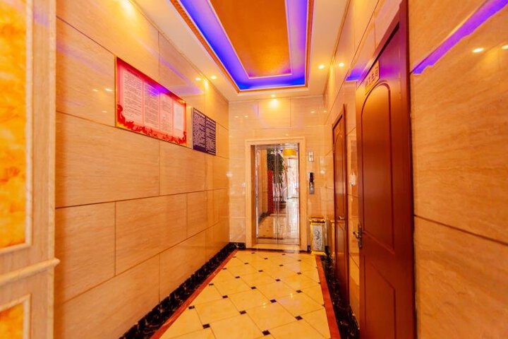 Hotel Interior 9 of 20