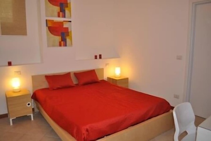 Room 14 of 36