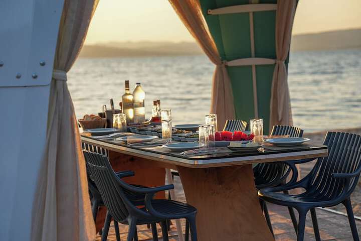 Dining 64 of 83