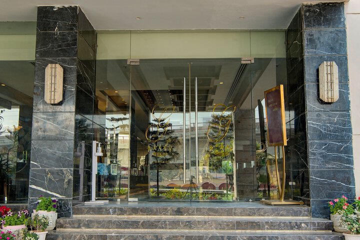 Hotel 52 of 55