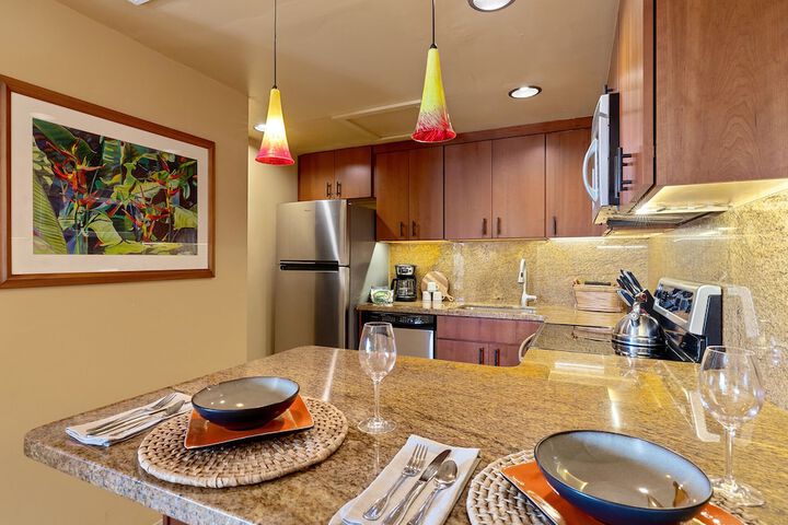 Big Island Royal Sea Cliff 325 1 Bedroom Condo in Kailua-Kona, HI