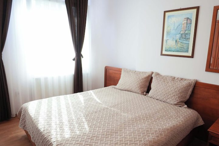 Room 15 of 23