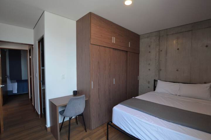 Room 20 of 169