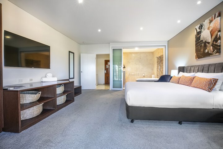 Room 4 of 45