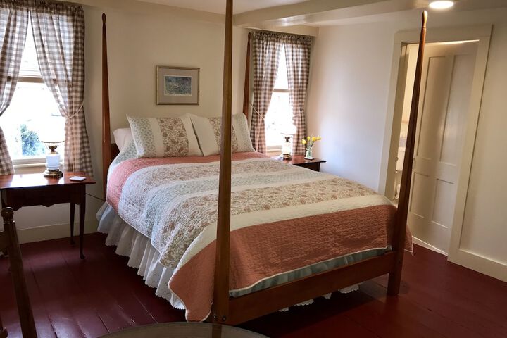 Room 4 of 39