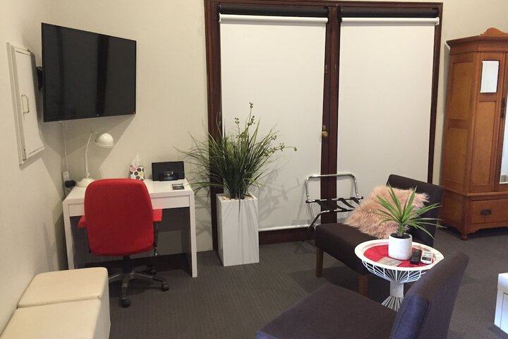 Room 9 of 29