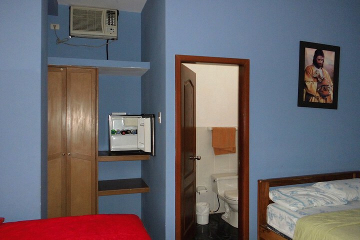 Room 7 of 130