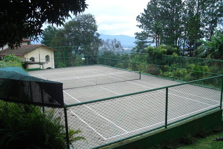 Tennis court