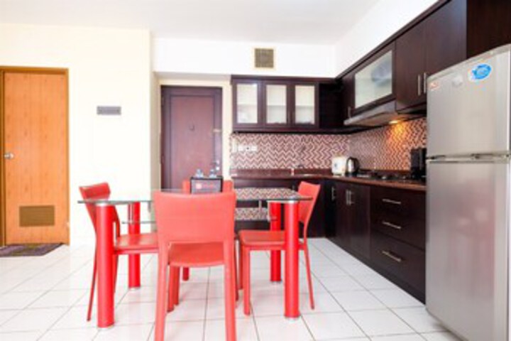 Room 4 of 18