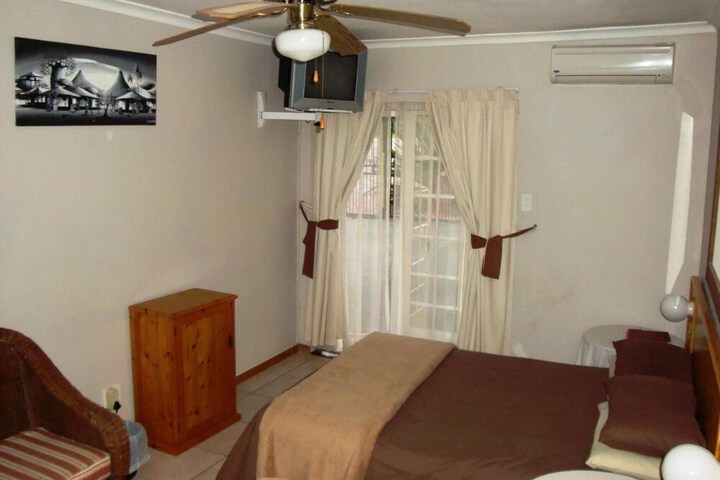 Room 14 of 52