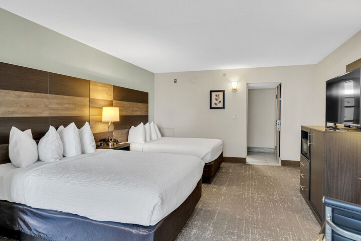 1 King Bed Suite (21 of 25)