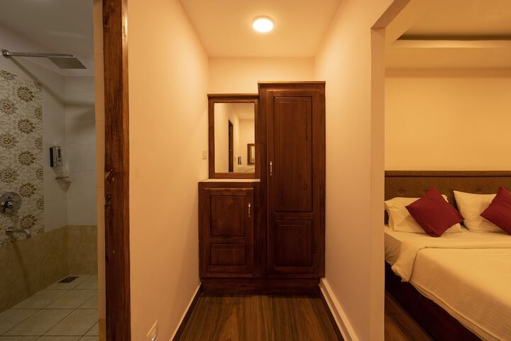 Room 27 of 50