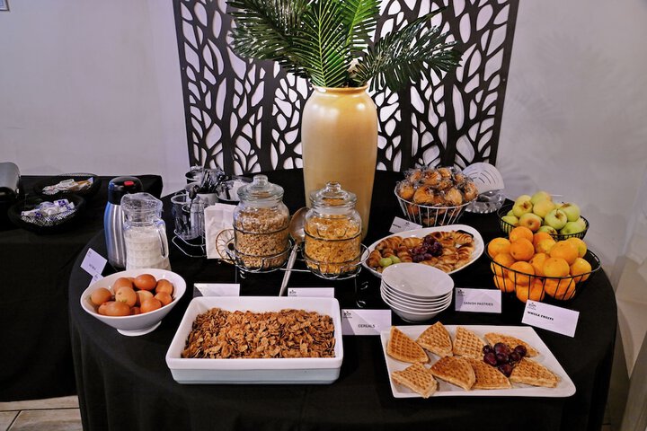 Breakfast/Coffee Service 50 of 69