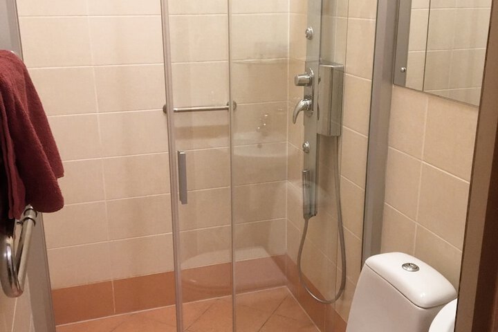 Room 14 of 40