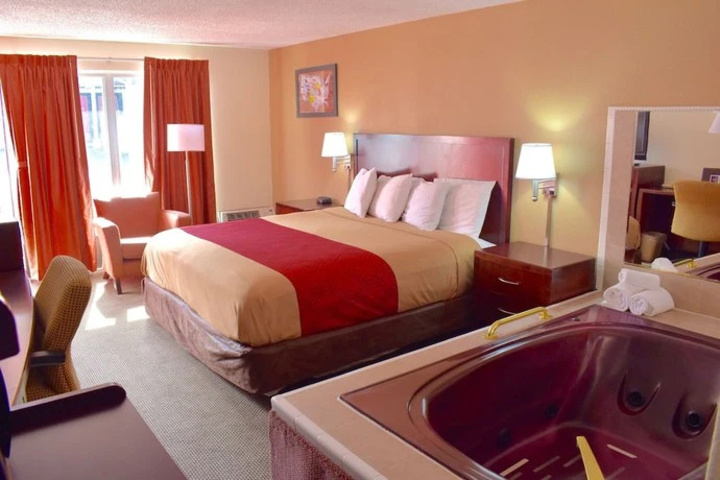 Room 2 of 11