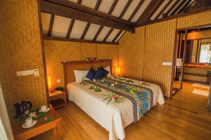 Room 14 of 65
