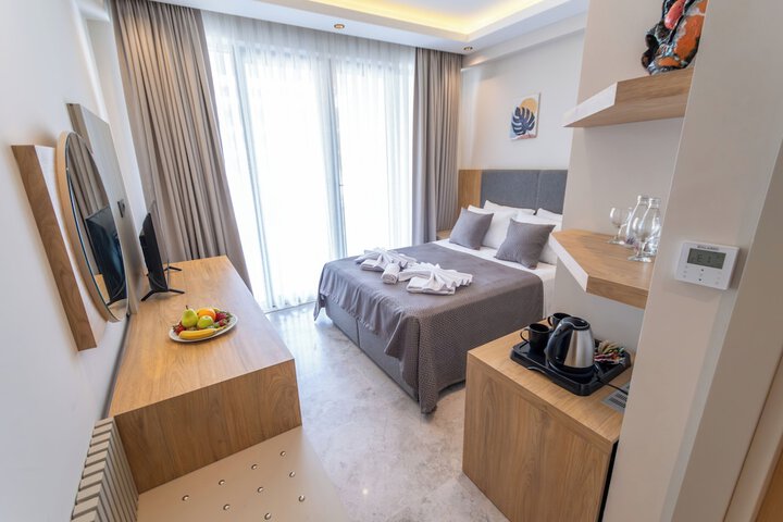 Room 5 of 130