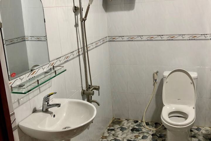 Room 63 of 139