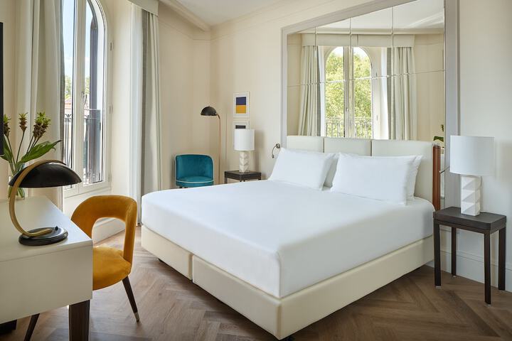 Room 40 of 78