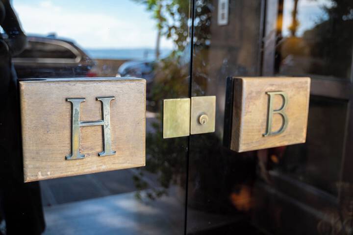 Hotel 138 of 141