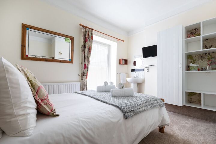 Room 4 of 47