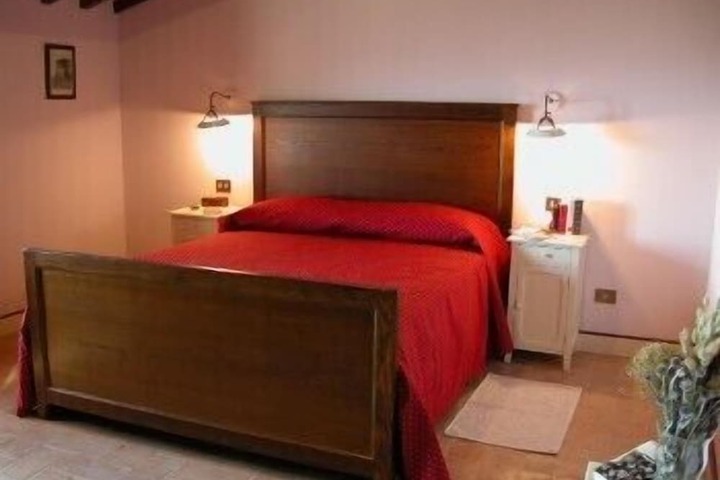 Room 4 of 31