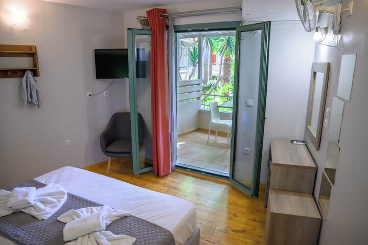 Room 110 of 333