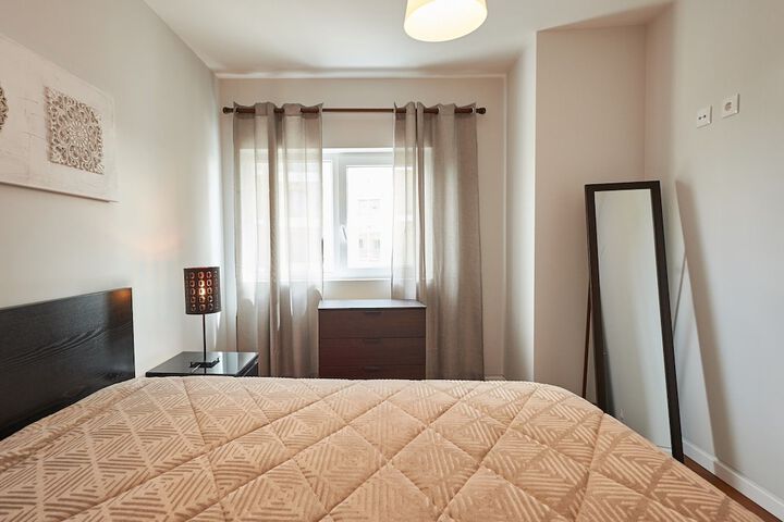 Room 9 of 30