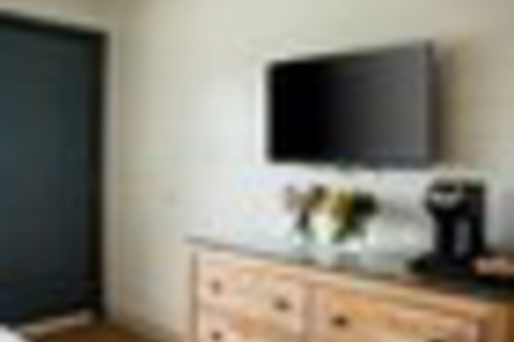 Room 29 of 180