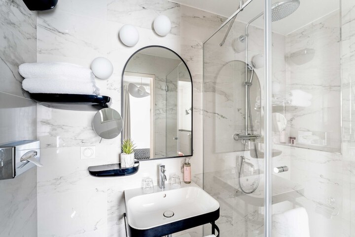 Bath Interior
