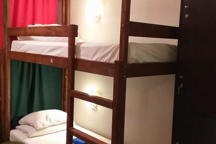 Room 14 of 25