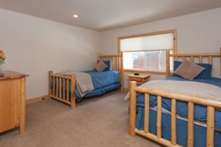 Room 5 of 19