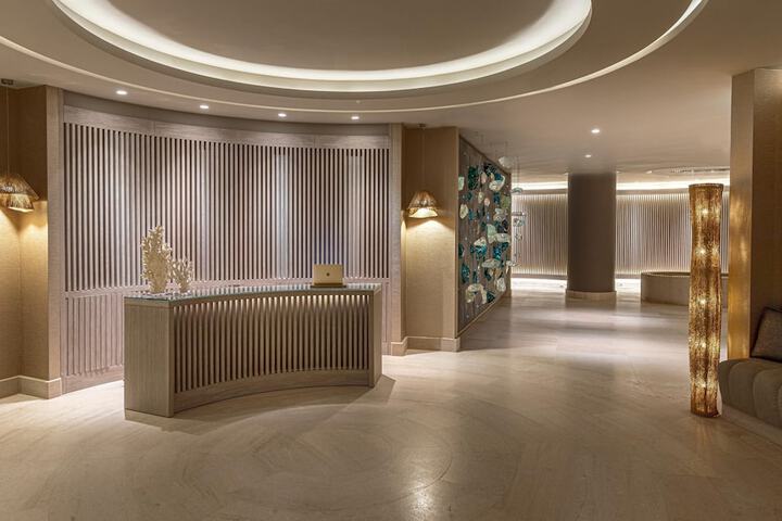 Hotel Lobby