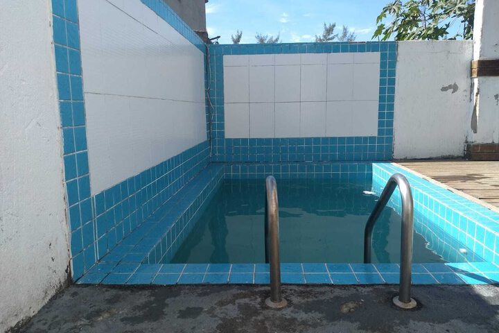 Pool 92 of 104