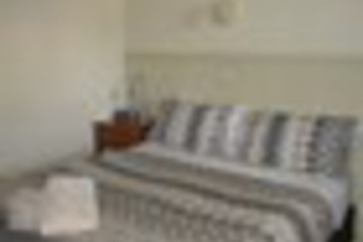 Room 17 of 123