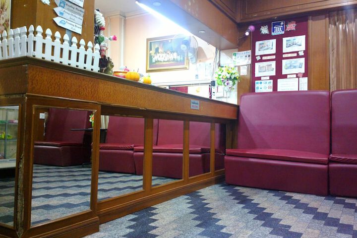 Hotel Lobby