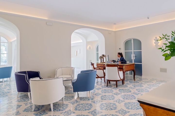 Hotel Interior 2 of 111