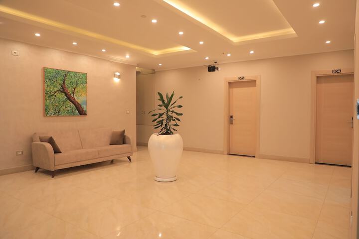 Room 9 of 30