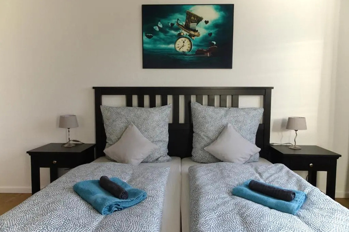 Room 2 of 13