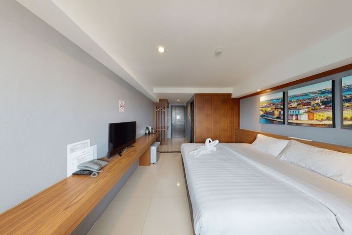 Room 72 of 181