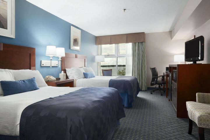 1 King Bed City View (16 of 16)