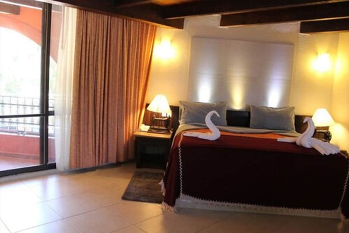 Room 10 of 35