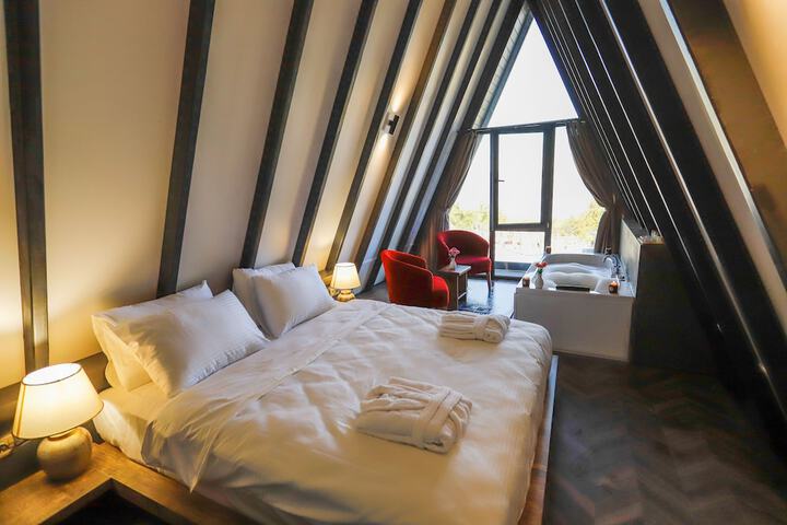 Room 9 of 59