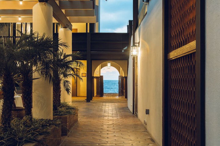 Hotel Exterior 288 of 426